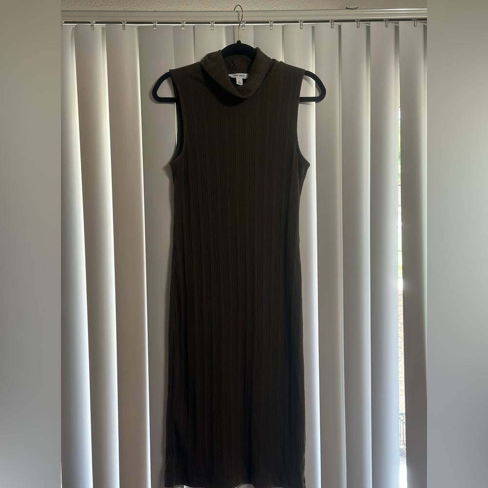 Sleeveless expresso Ribbed Dress